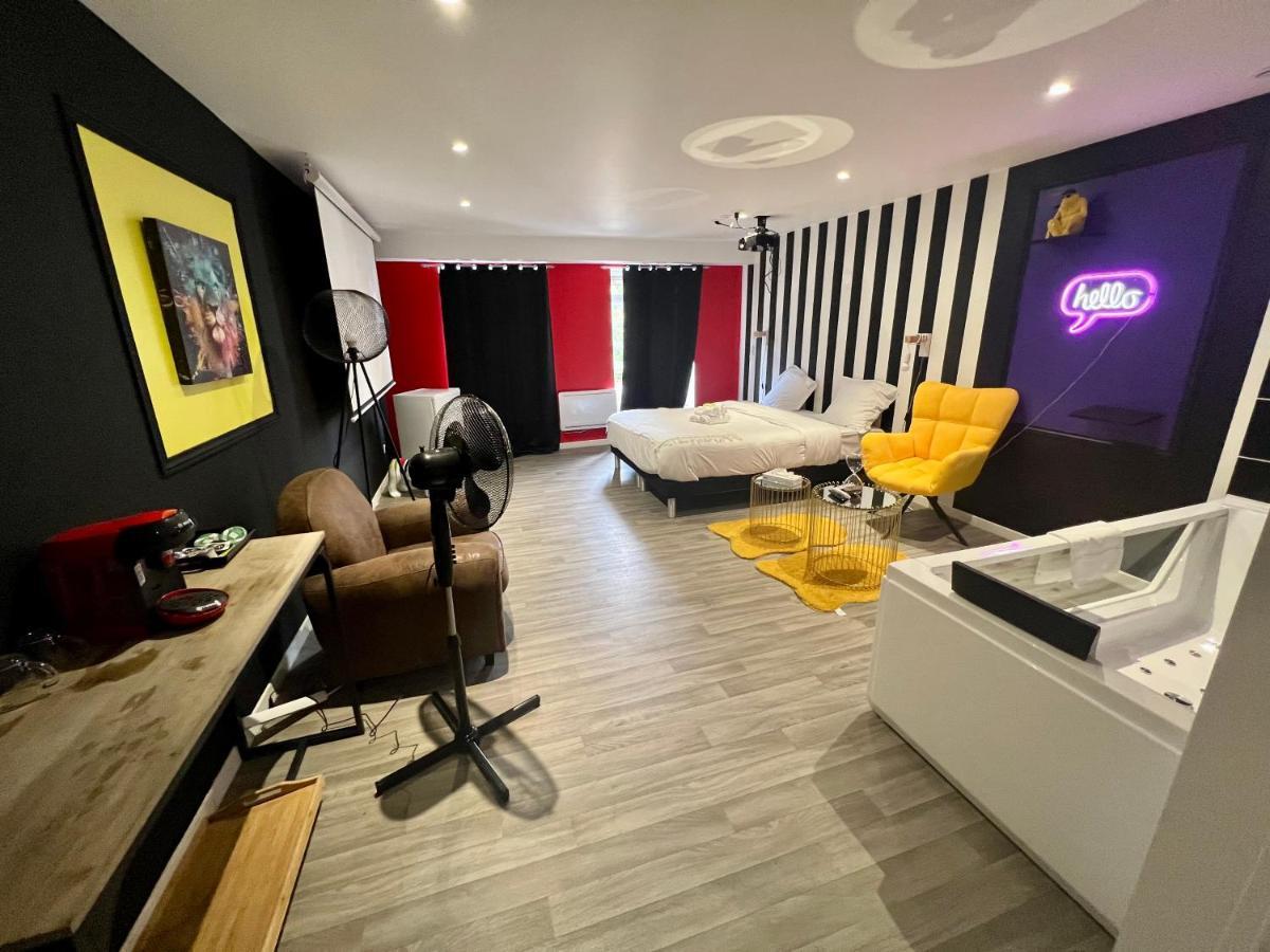 Ng Suitehome - Lille I Roubaix Centre I Grand Place - Balneo - Netflix - Wifi 外观 照片