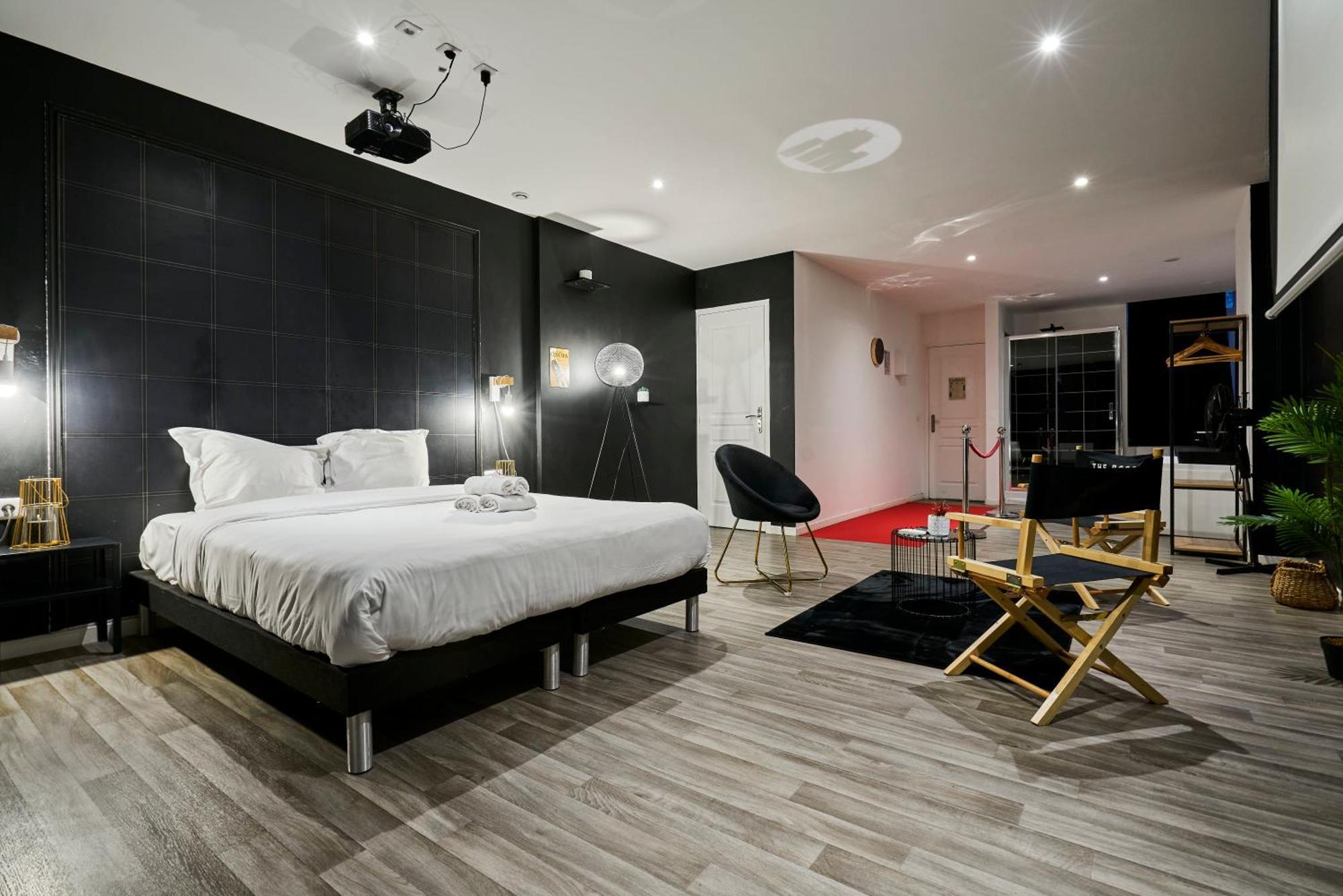 Ng Suitehome - Lille I Roubaix Centre I Grand Place - Balneo - Netflix - Wifi 外观 照片
