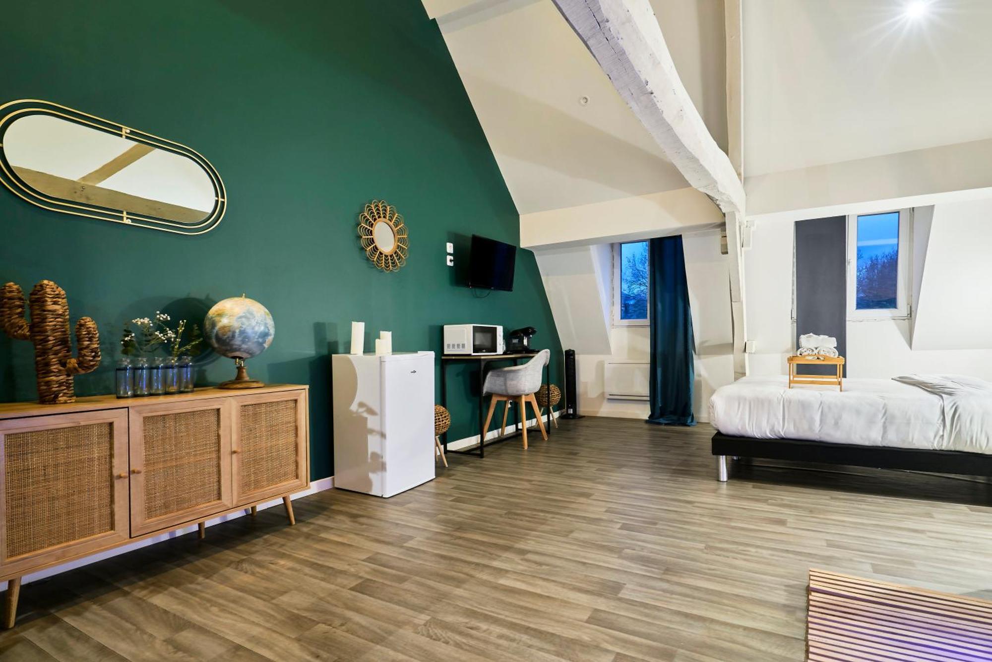 Ng Suitehome - Lille I Roubaix Centre I Grand Place - Balneo - Netflix - Wifi 外观 照片