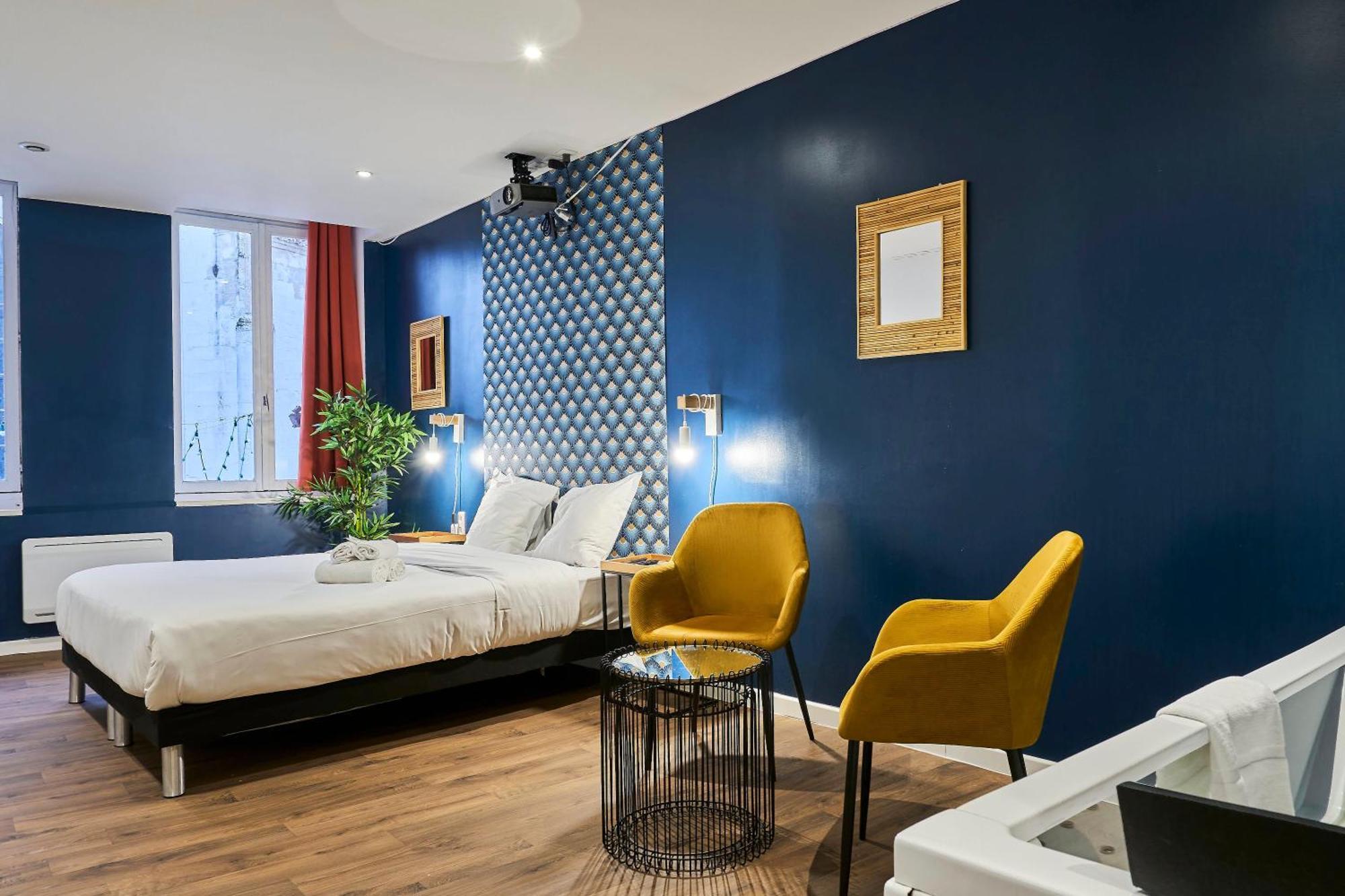 Ng Suitehome - Lille I Roubaix Centre I Grand Place - Balneo - Netflix - Wifi 外观 照片