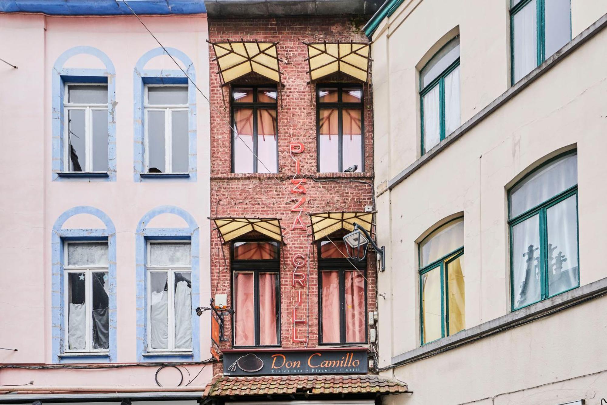 Ng Suitehome - Lille I Roubaix Centre I Grand Place - Balneo - Netflix - Wifi 外观 照片